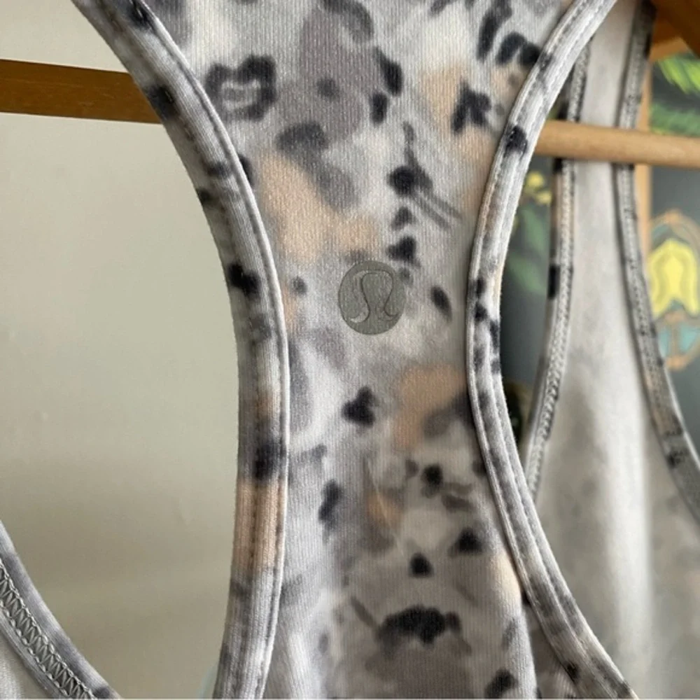 lululemon athletica lovely women’s